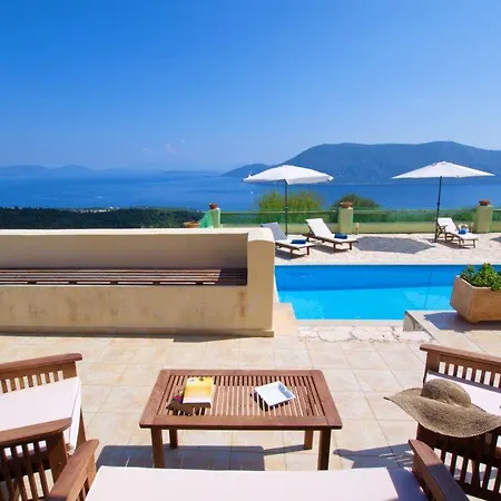 Sleeps 6 Katsaráta