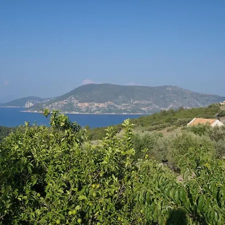Sleeps 6 Villa *