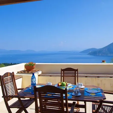 Sleeps 6 Villa