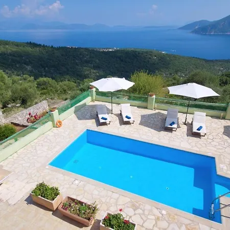 Sleeps 6 Katsaráta